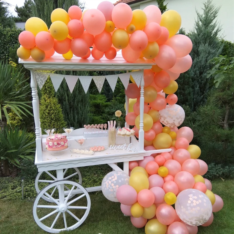 Svatební bezlepkový sweet bar a candy bar Praha